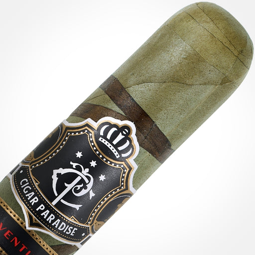 Cigar Paradise Adventure Snake Toro 52×6 house blend cigar close-up showing the green Candela wrapper, thin Habano Maduro spiral and Cigar Paradise band.