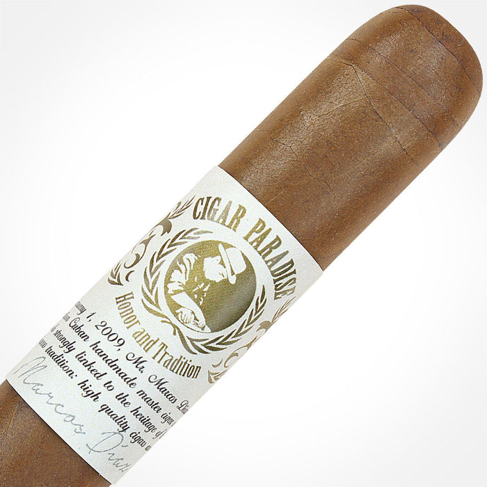 Honor & Tradition Sumatra Robusto 52×5.5 house blend cigar close-up showing Sumatra wrapper and cigar band