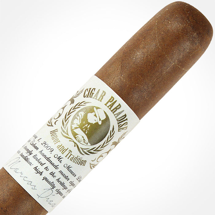 Honor & Tradition Sumatra Toro Box Pressed 54×6 house blend cigar close-up showing Sumatra wrapper and cigar band